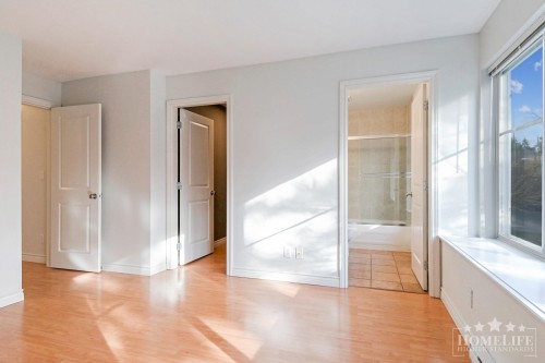 201-2828 152 Street, Surrey, BC 