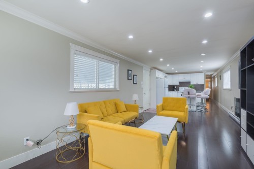 16-8266 King George Boulevard, Surrey, BC 