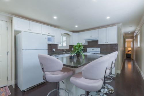 16-8266 King George Boulevard, Surrey, BC 