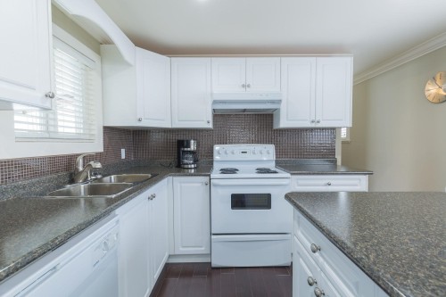 16-8266 King George Boulevard, Surrey, BC 