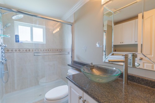 16-8266 King George Boulevard, Surrey, BC 