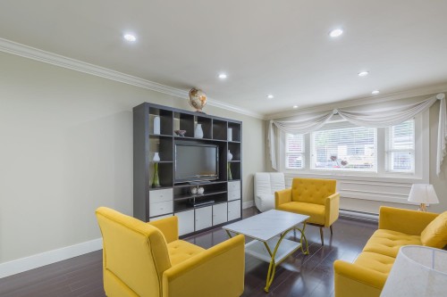 16-8266 King George Boulevard, Surrey, BC 