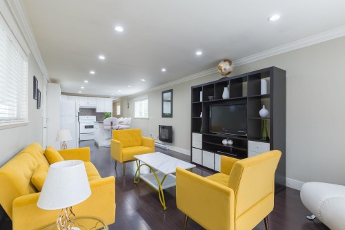 16-8266 King George Boulevard, Surrey, BC 