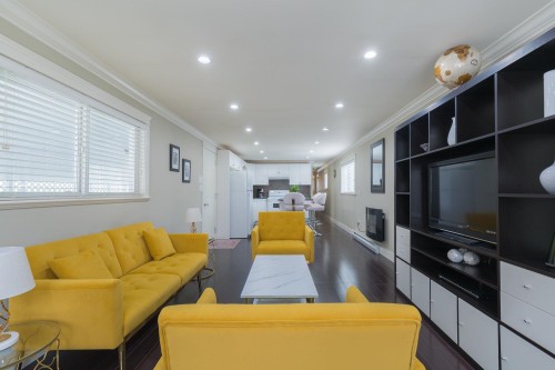 16-8266 King George Boulevard, Surrey, BC 