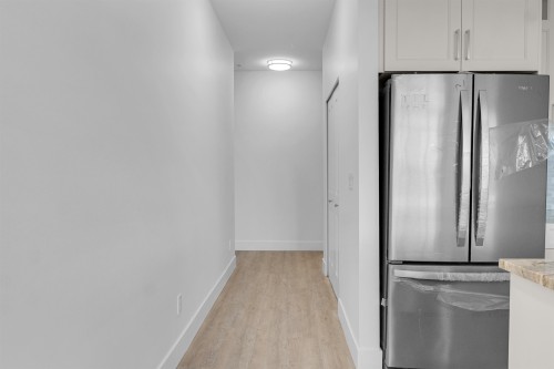 501-9983 Barnston Drive E, Surrey, BC 