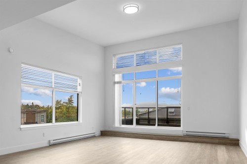 501-9983 Barnston Drive E, Surrey, BC 