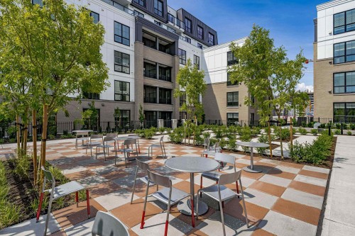 610-8380 200A Street, Langley, BC 