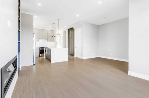 7686 196 Street, Langley, BC 