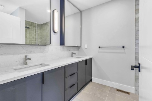 7686 196 Street, Langley, BC 