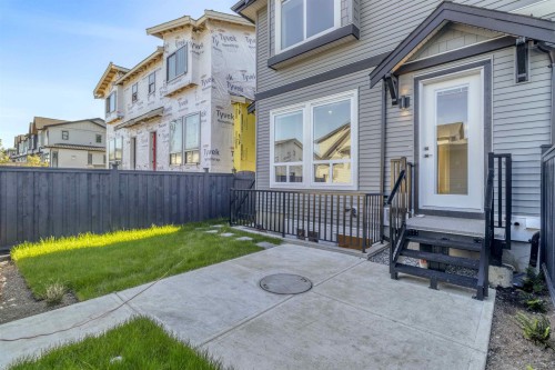 7686 196 Street, Langley, BC 