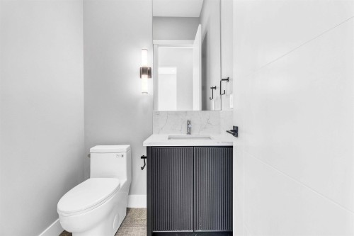 7686 196 Street, Langley, BC 