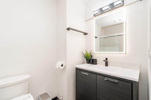 104-10538 153 Street, Surrey, BC 