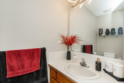 8045 164A Street, Surrey, BC 