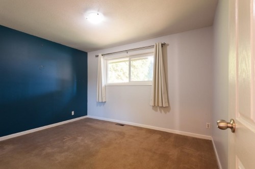 15661 Roper Avenue, White Rock, BC 