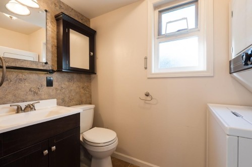 15661 Roper Avenue, White Rock, BC 