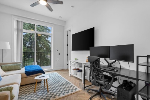 409-13929 105 Blvd, Surrey, BC 