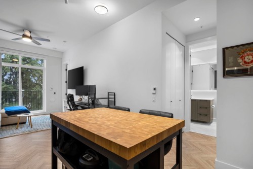 409-13929 105 Blvd, Surrey, BC 