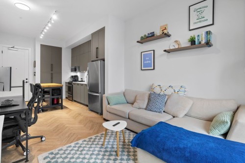 409-13929 105 Blvd, Surrey, BC 