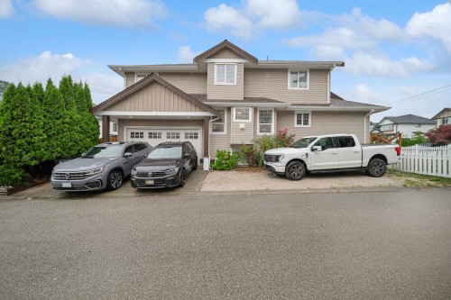 18419 68 Avenue, Surrey, BC 