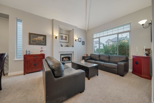 18419 68 Avenue, Surrey, BC 