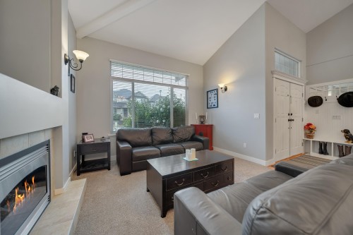 18419 68 Avenue, Surrey, BC 