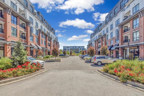 B601-20018 83A Avenue, Langley, BC 