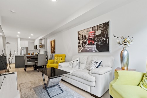 206-10777 138 Street, Surrey, BC 