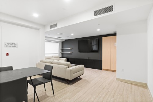 206-10777 138 Street, Surrey, BC 