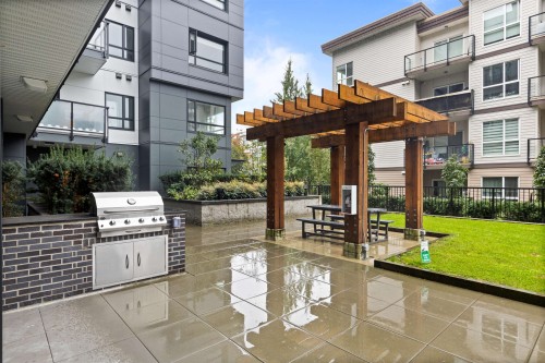 206-10777 138 Street, Surrey, BC 