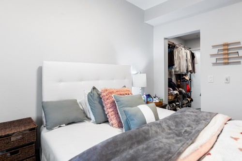 302-5486 199A Street, Langley, BC 