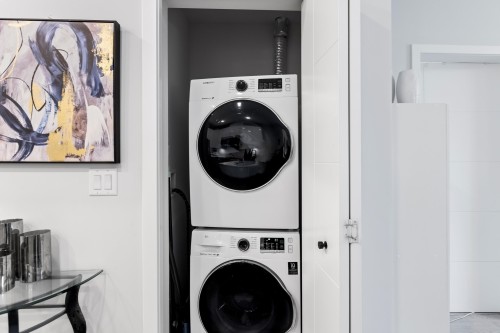 302-5486 199A Street, Langley, BC 