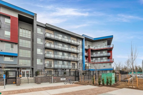 302-5486 199A Street, Langley, BC 