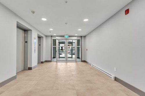 302-5486 199A Street, Langley, BC 