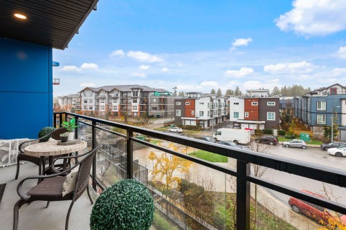 302-5486 199A Street, Langley, BC 