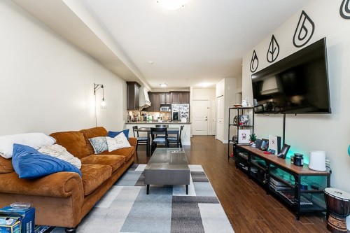 107-19530 65 Avenue, Surrey, BC 