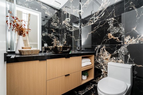 7128 204 Street, Langley, BC 