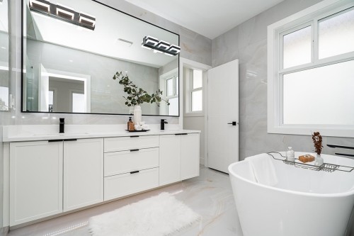 7128 204 Street, Langley, BC 