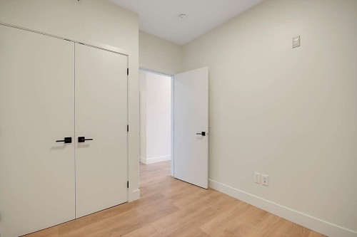 411-8496 120 Street, Surrey, BC 