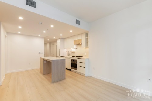 711-13573 98A Avenue, Surrey, BC 