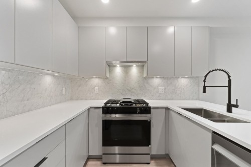 418-13258 105 Avenue  Surrey, BC V3T 1Z2