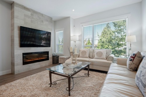 20-16337 23A Avenue, Surrey, BC 