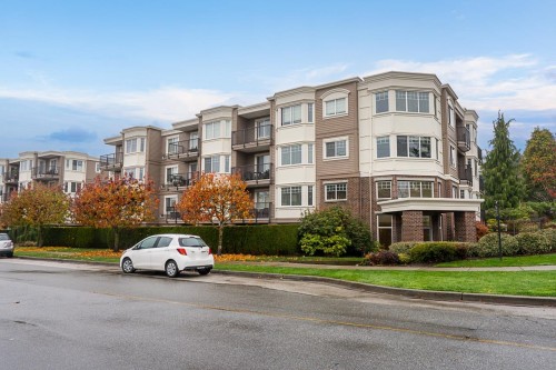 302-15389 Roper Avenue  White Rock, BC V4B 2S8