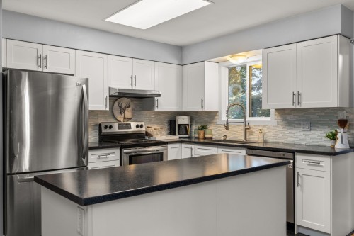 33690 Beechwood Drive, Abbotsford, BC 