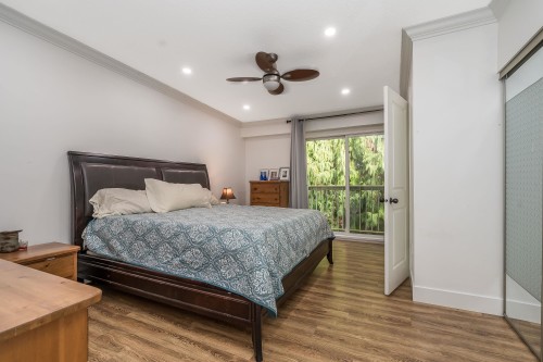 17-33293 Bourquin Crescent E, Abbotsford, BC 