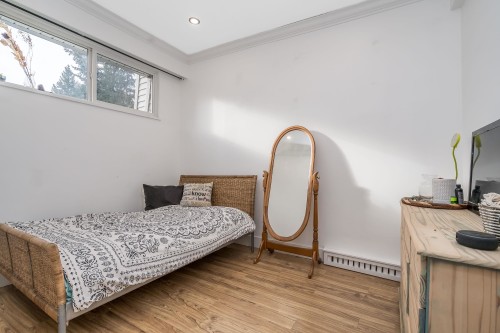 17-33293 Bourquin Crescent E, Abbotsford, BC 