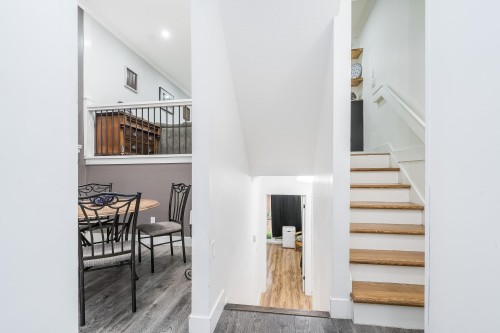 17-33293 Bourquin Crescent E, Abbotsford, BC 