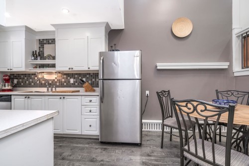 17-33293 Bourquin Crescent E, Abbotsford, BC 