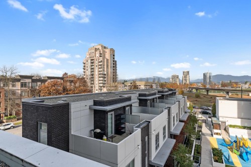 403-10448 University Drive, Surrey, BC 