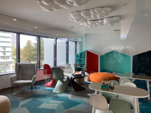 403-10448 University Drive, Surrey, BC 