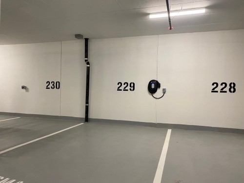 403-10448 University Drive, Surrey, BC 